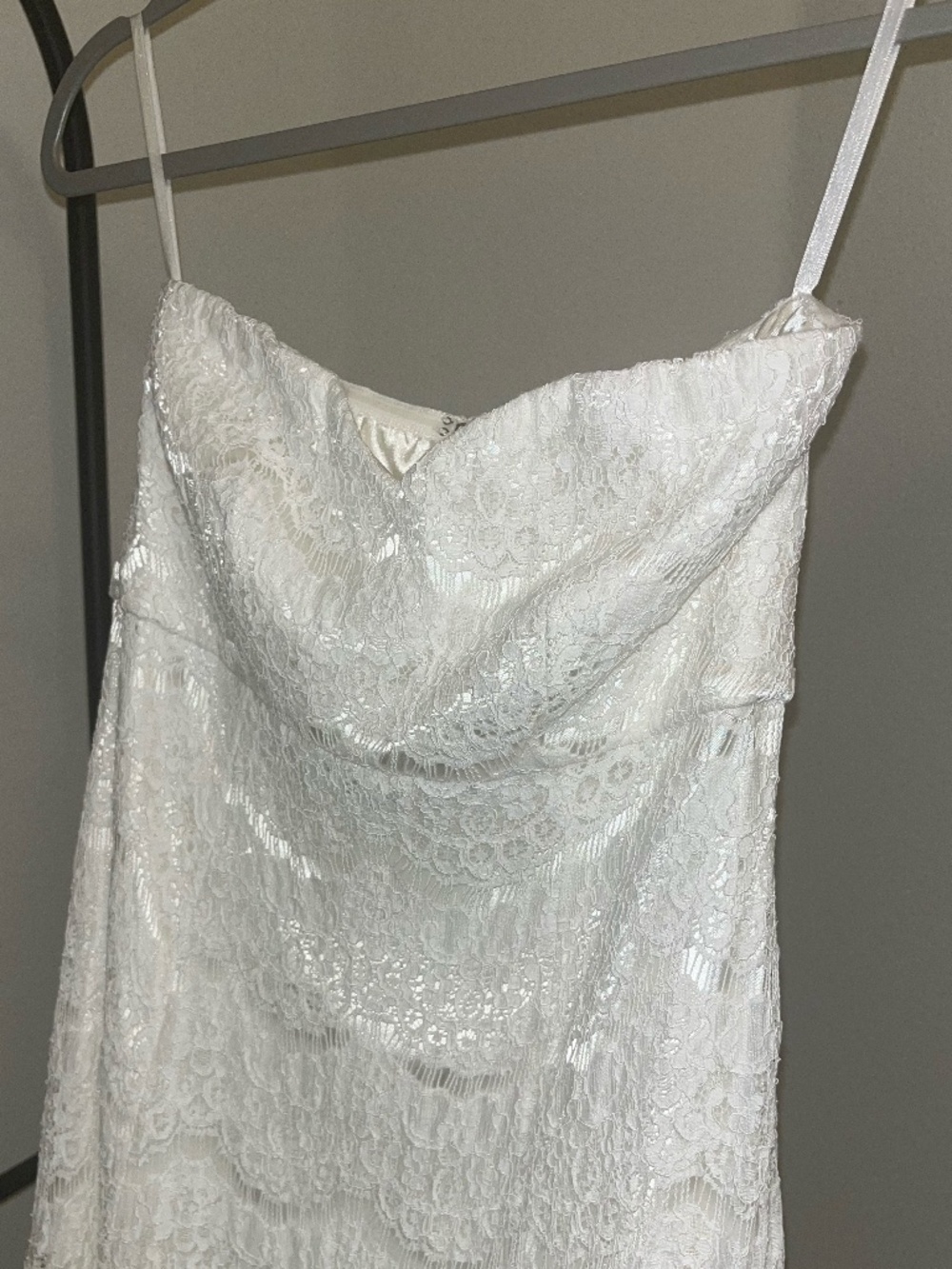 TIFFANY ROSE MATERNITY LONDON | Olivia Wedding Gown in Ivory | Size US 4-6 - Picture 9 of 15